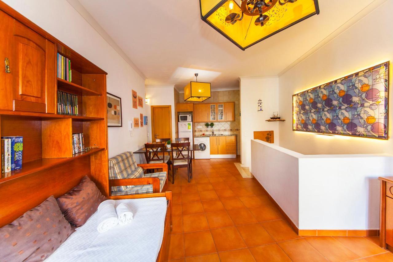 A09 - Super Central Duplex Apartment Lagos Bagian luar foto